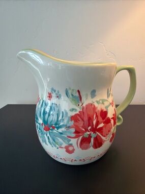 The Pioneer Woman Gorgeous Garden Durable Stoneware 1-Quart 4 Cup Measuring Cup